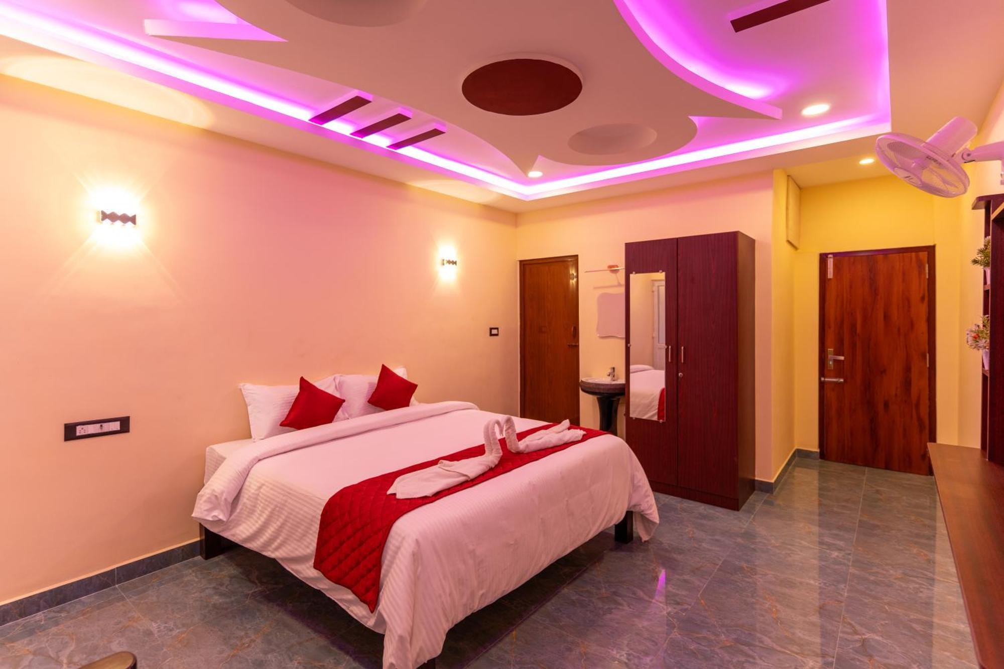 Auro Beach Resort Puducherry Exterior foto