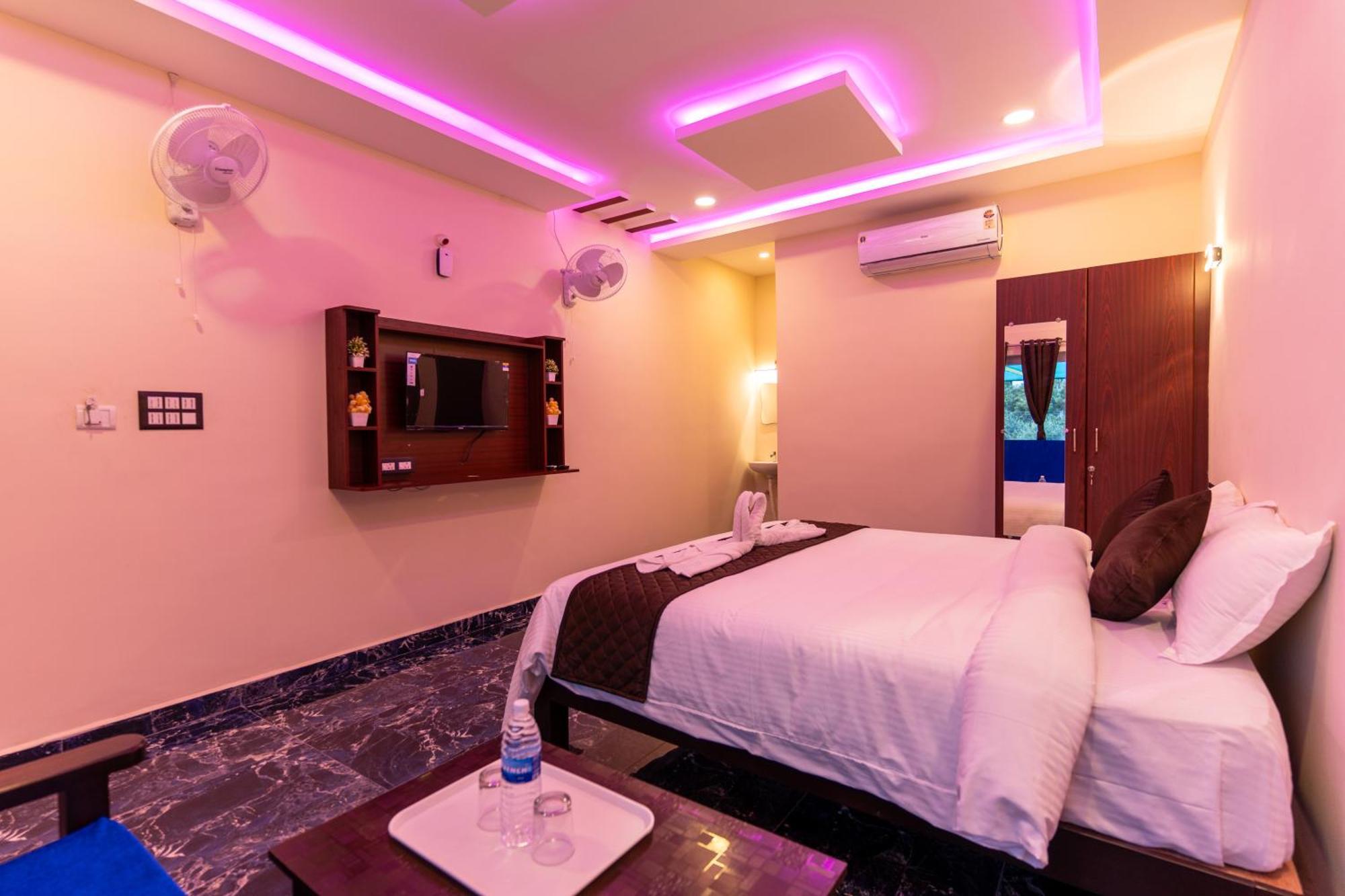 Auro Beach Resort Puducherry Exterior foto